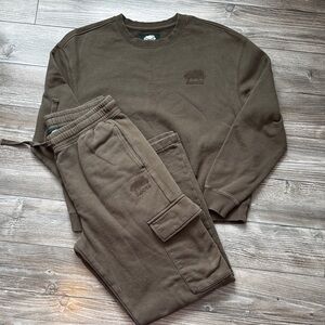 Roots Olive Lounge Set